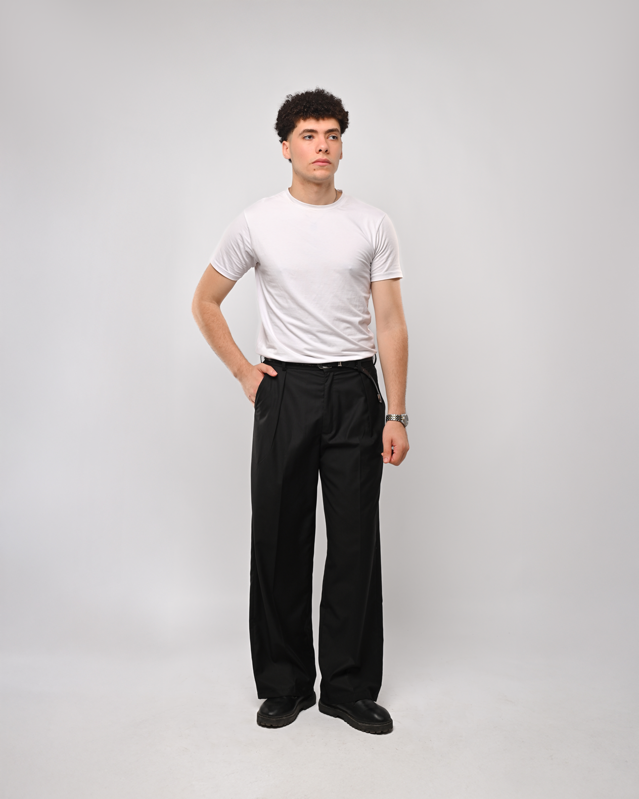 Basic white T-shirt slim fit