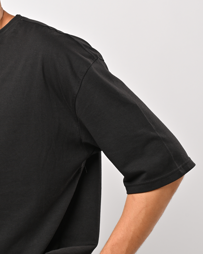 Basic black T-shirt boxy fit